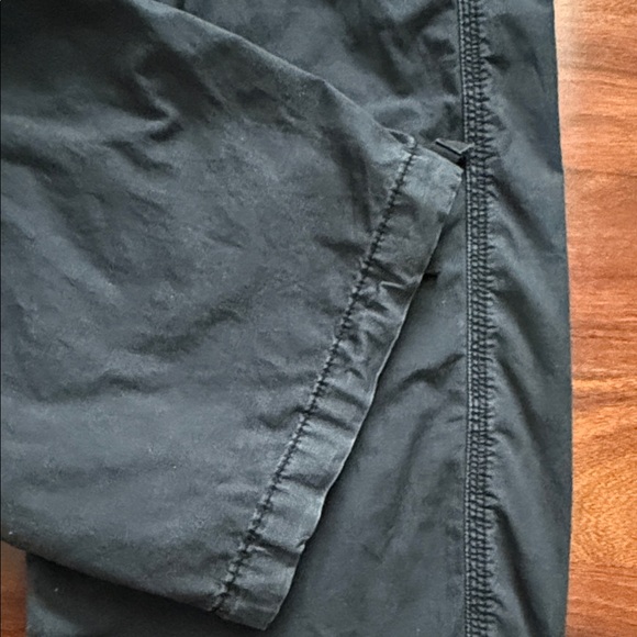 Women's American Eagle Cargo Pants - Picture 10 of 15